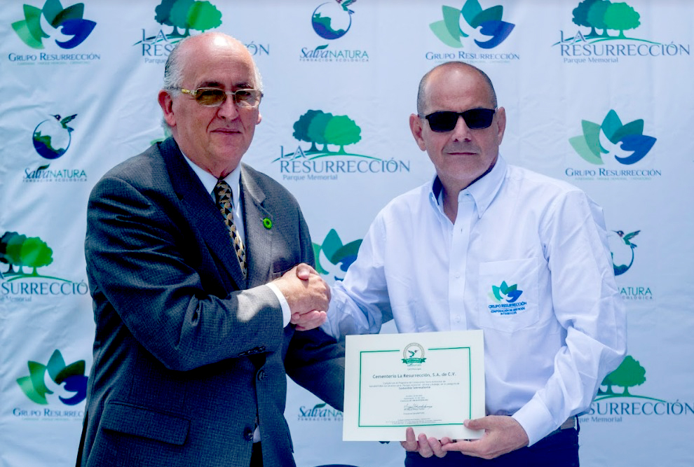 Parque memorial la resurrección recibe certificación de compromiso socio ambiental