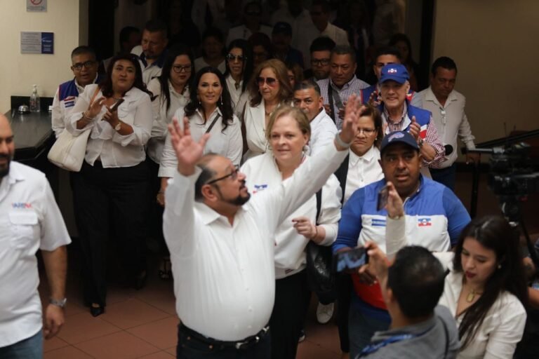 Seis partidos eligen a sus candidatos para los comicios del 2024