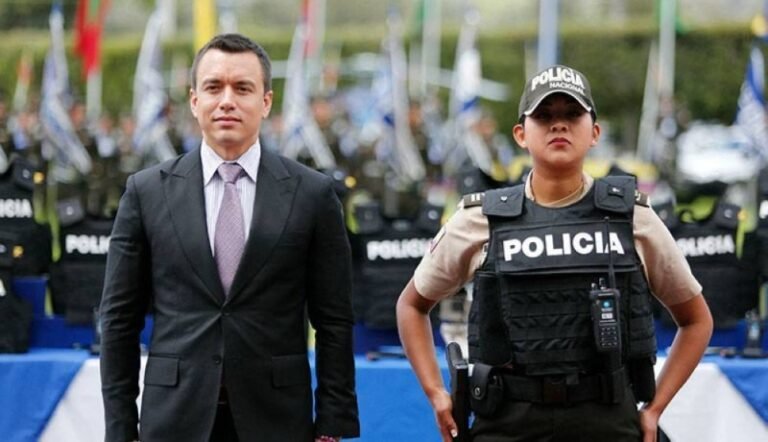 Presidente de Ecuador dice que “hay más tranquilidad” tras embestida narco