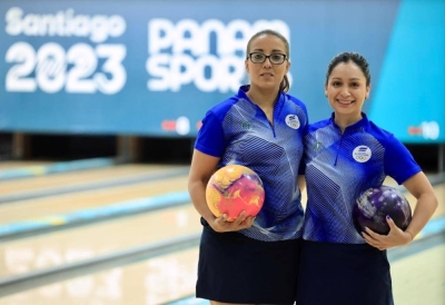 Salvadoreñas ganan oro y plata en el Iberoamericano de bowling