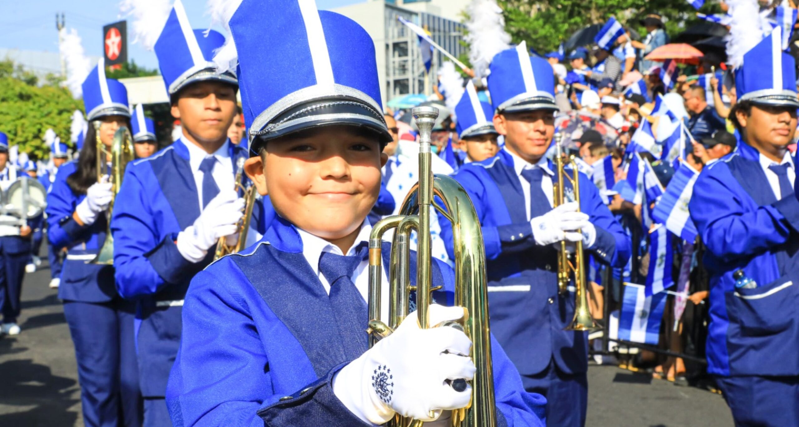 Se conmemoran los 203 años de independencia patria